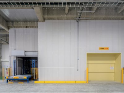 垂直搬送機・貨物用EV