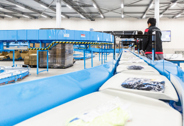 物流センター運営 画像