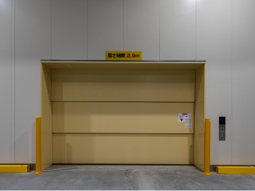 貨物用エレベーター